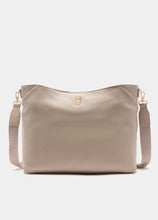 Carica l'immagine nel visualizzatore di Gallery, Tote bag media con charm