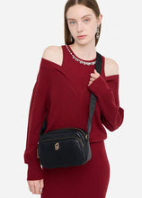 Carica l'immagine nel visualizzatore di Gallery, Borsa a tracolla media con pouch