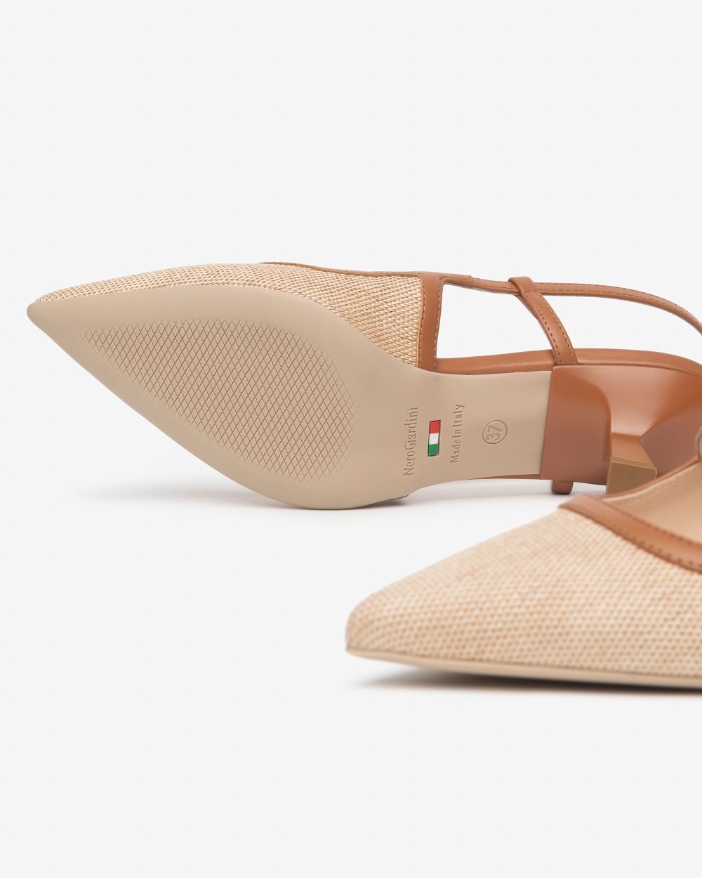 E615471D_420 Sling-Back Donna in Pelle e Tessuto NeroGiardini