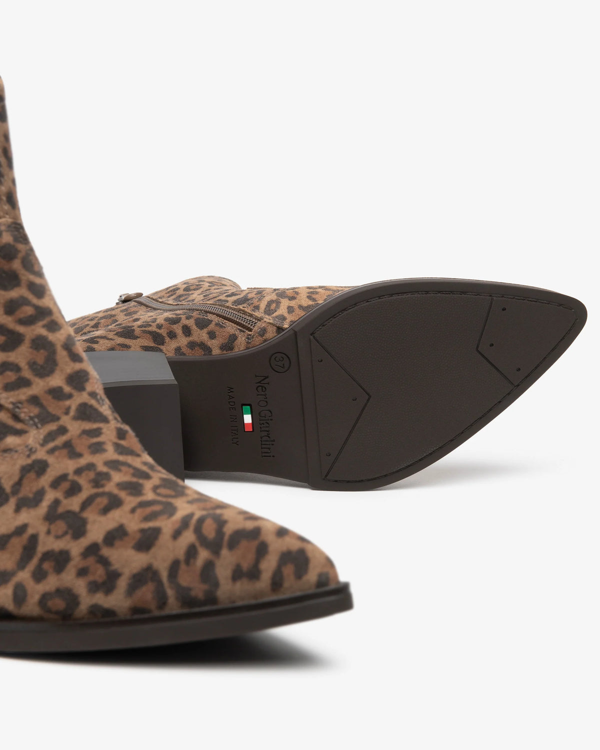 NeroGiardini Stivaletti da donna in camoscio I617125D-345