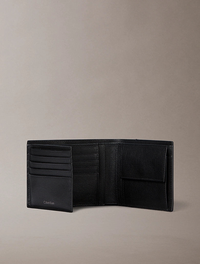 Portafoglio a tre ante RFID in pelle con emblem logo Calvin Klein Black