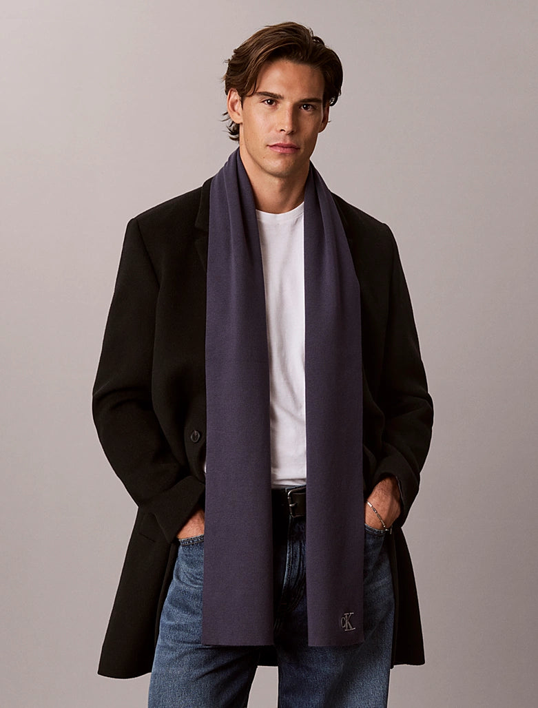 Sciarpa con signature logo Calvin Klein blue nights