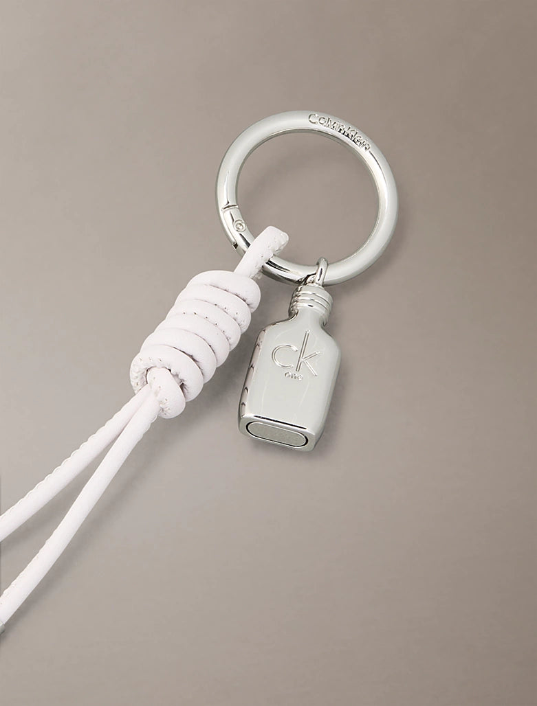 Mini ciondolo per borsa CK One con portachiavi Calvin Klein