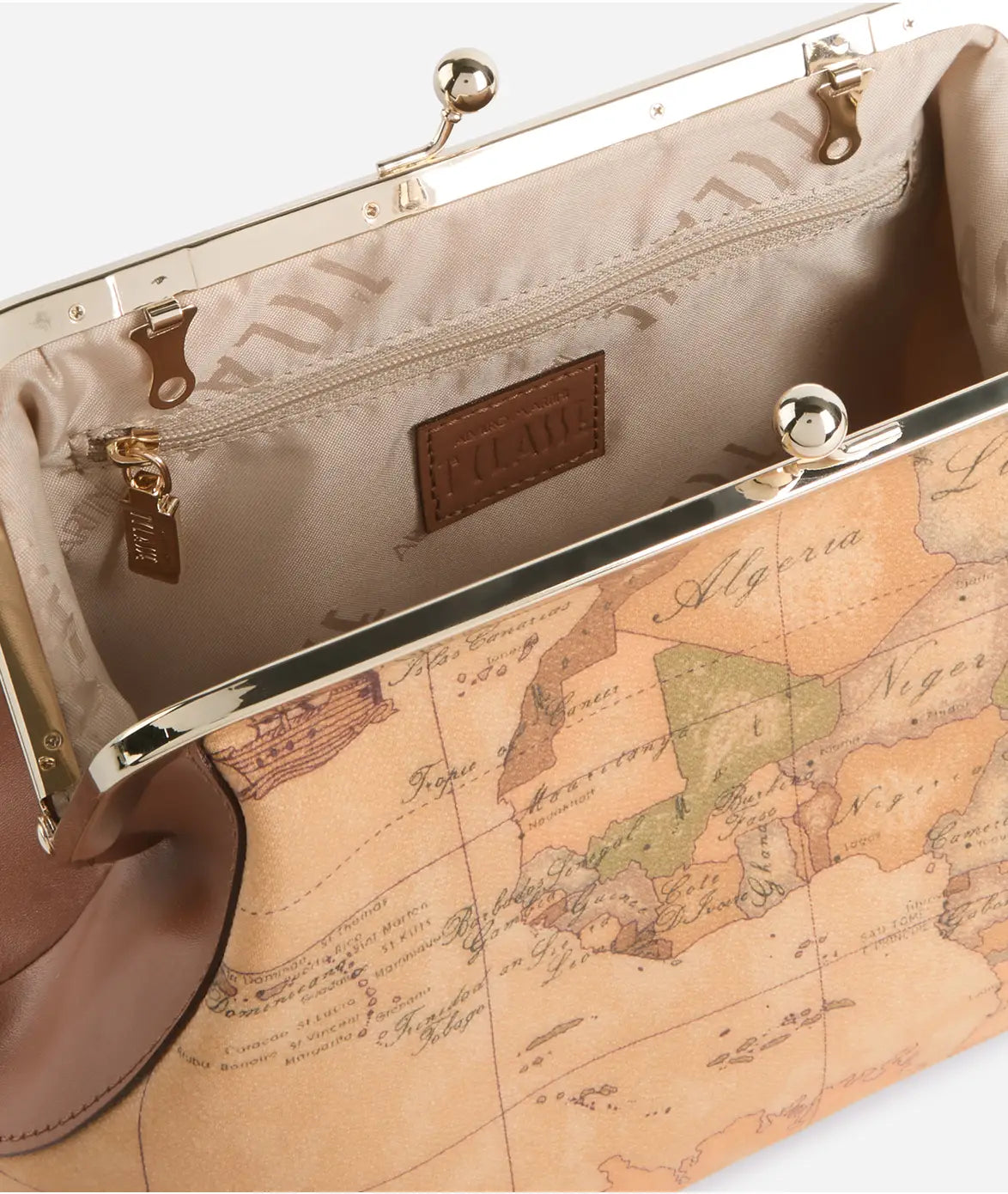 Art.C M050 6000 Geo Classic pochette con catena Alviero Martini