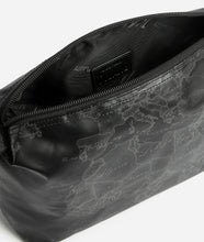 Carica l&#39;immagine nel visualizzatore di Gallery, Art.C S001 6900 Geo Soft Black tracollina media
