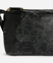 Carica l&#39;immagine nel visualizzatore di Gallery, Art.C S001 6900 Geo Soft Black tracollina media
