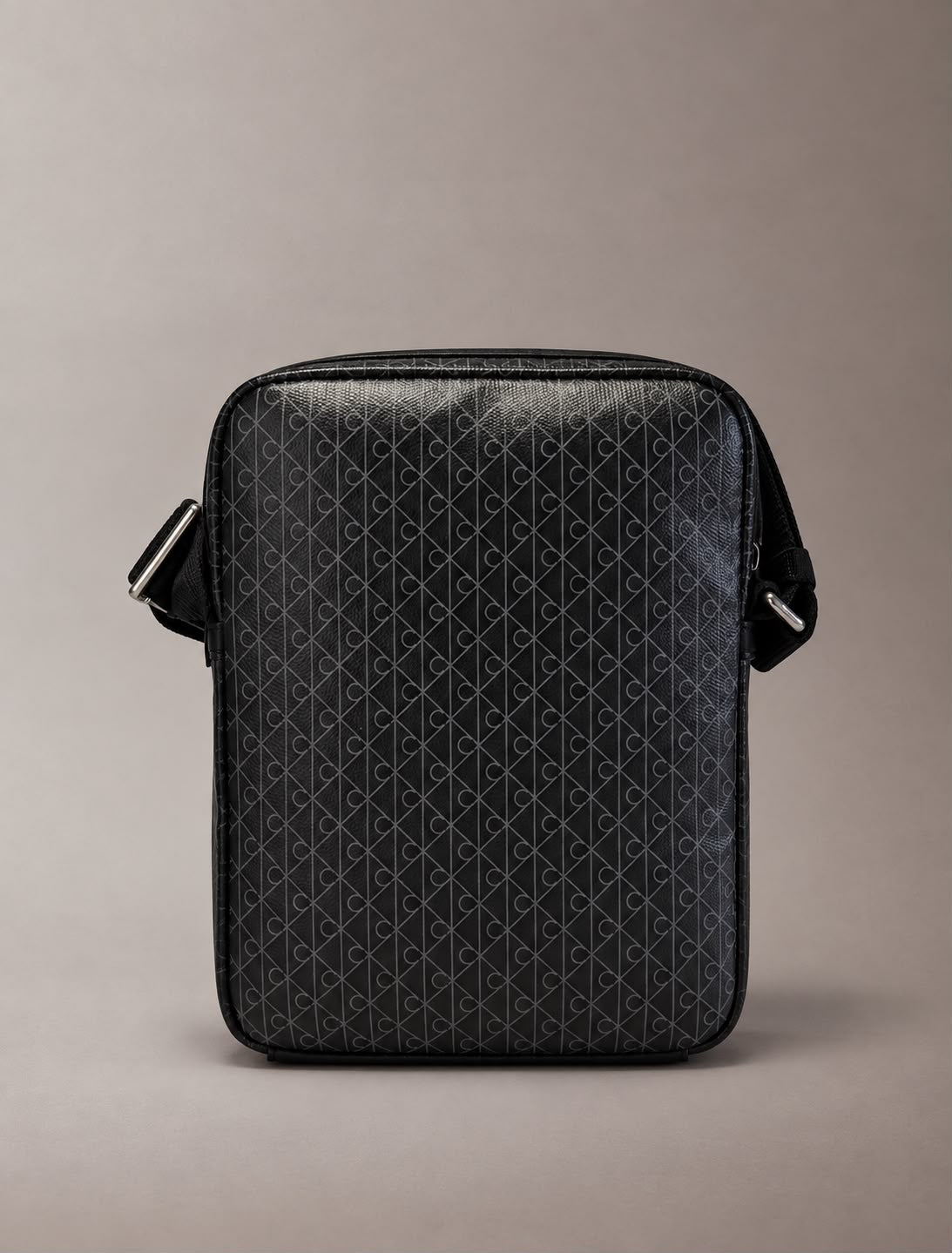 Borsa reporter logata Calvin Klein Black