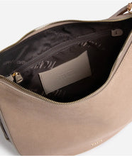 Carica l&#39;immagine nel visualizzatore di Gallery, Wild Leather sottospalla doppia portabilità Greige
