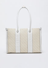 Carica l&#39;immagine nel visualizzatore di Gallery, Shopping bag in rafia con logo
