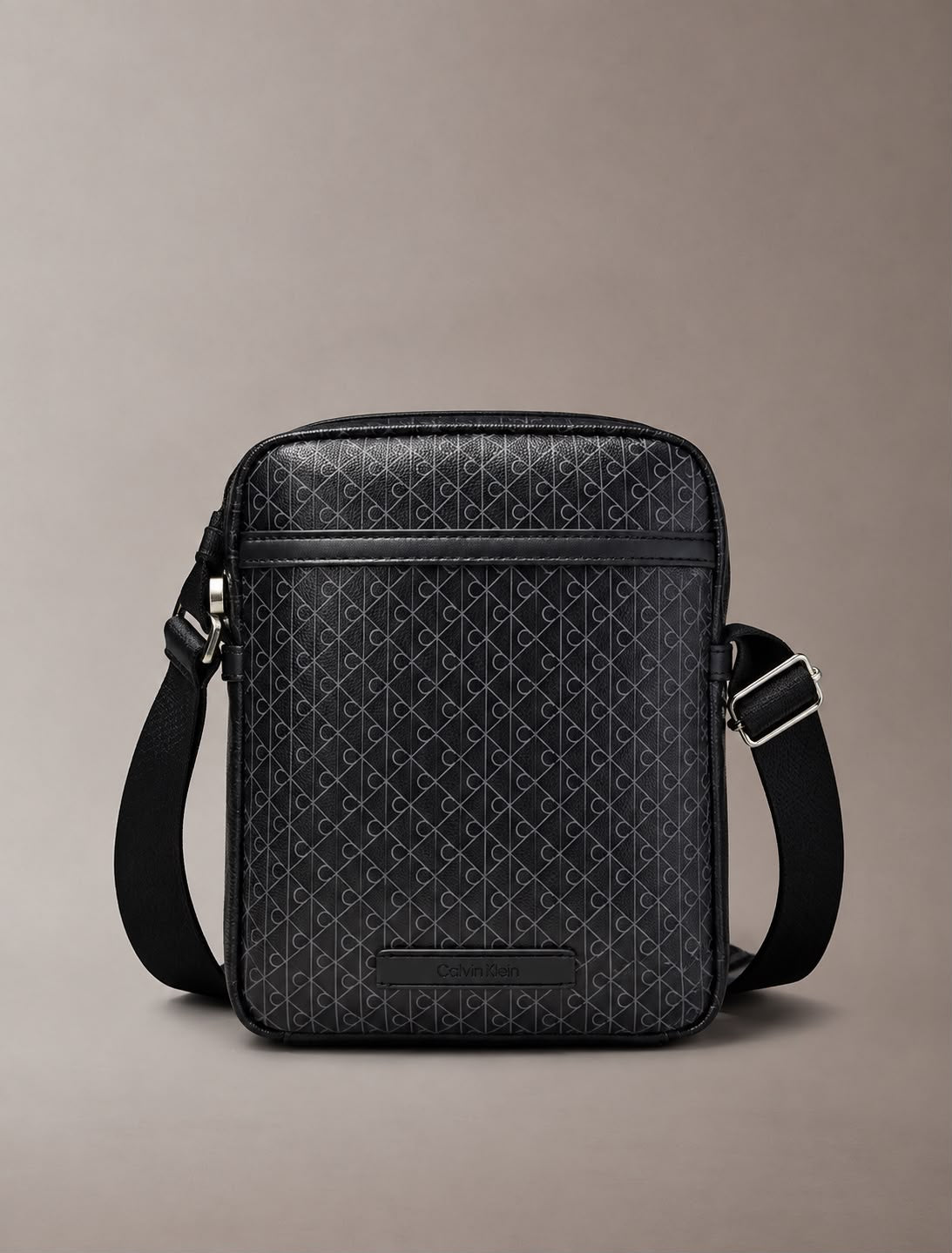 Borsa reporter logata Calvin Klein Black