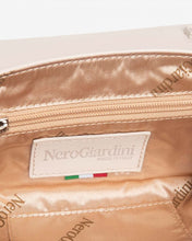 Carica l&#39;immagine nel visualizzatore di Gallery, Pochette da Donna in Materiale Tecnico
