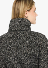 Carica l&#39;immagine nel visualizzatore di Gallery, Poncho con cintura
