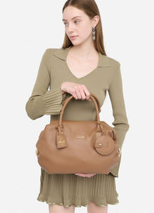 Borsa grande con charm