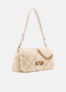 Borsa LaPuffy media