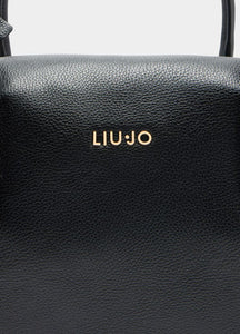 Borsa grande con charm