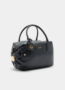 Borsa grande con charm