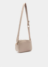Carica l&#39;immagine nel visualizzatore di Gallery, Borsa a tracolla media con pouch
