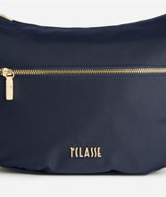 Carica l&#39;immagine nel visualizzatore di Gallery, Alviero Martini Stormy Nylon tracolla a mezzaluna grande Blu Notte
