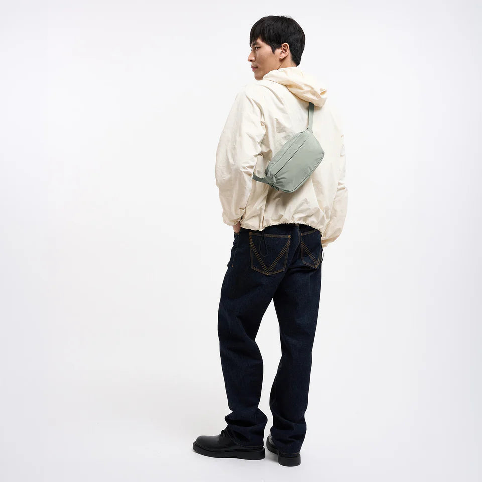 ADAPT SLING BAG