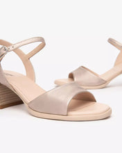 Carica l&#39;immagine nel visualizzatore di Gallery, Art. E513431D/675 Sandali Donna in Pelle
