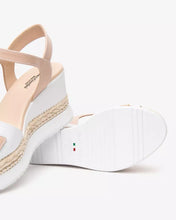 Carica l&#39;immagine nel visualizzatore di Gallery, Art. E513552D/707 Sandali Donna in Pelle
