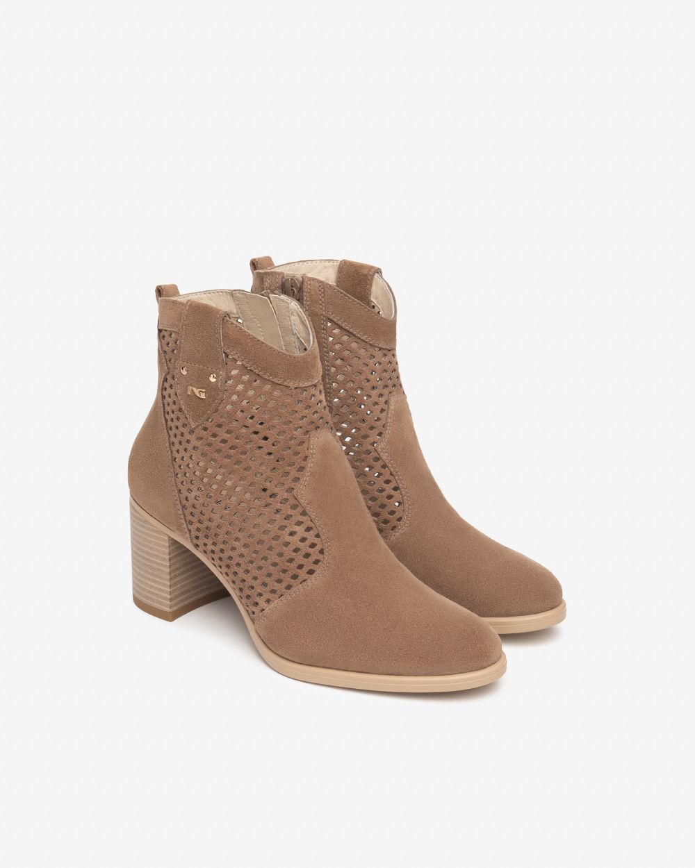 E615110D_442 Tronchetti Donna in Suede NeroGiardini