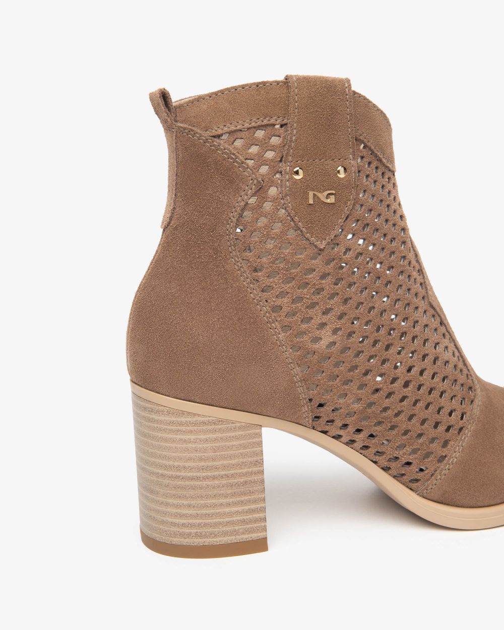 E615110D_442 Tronchetti Donna in Suede NeroGiardini