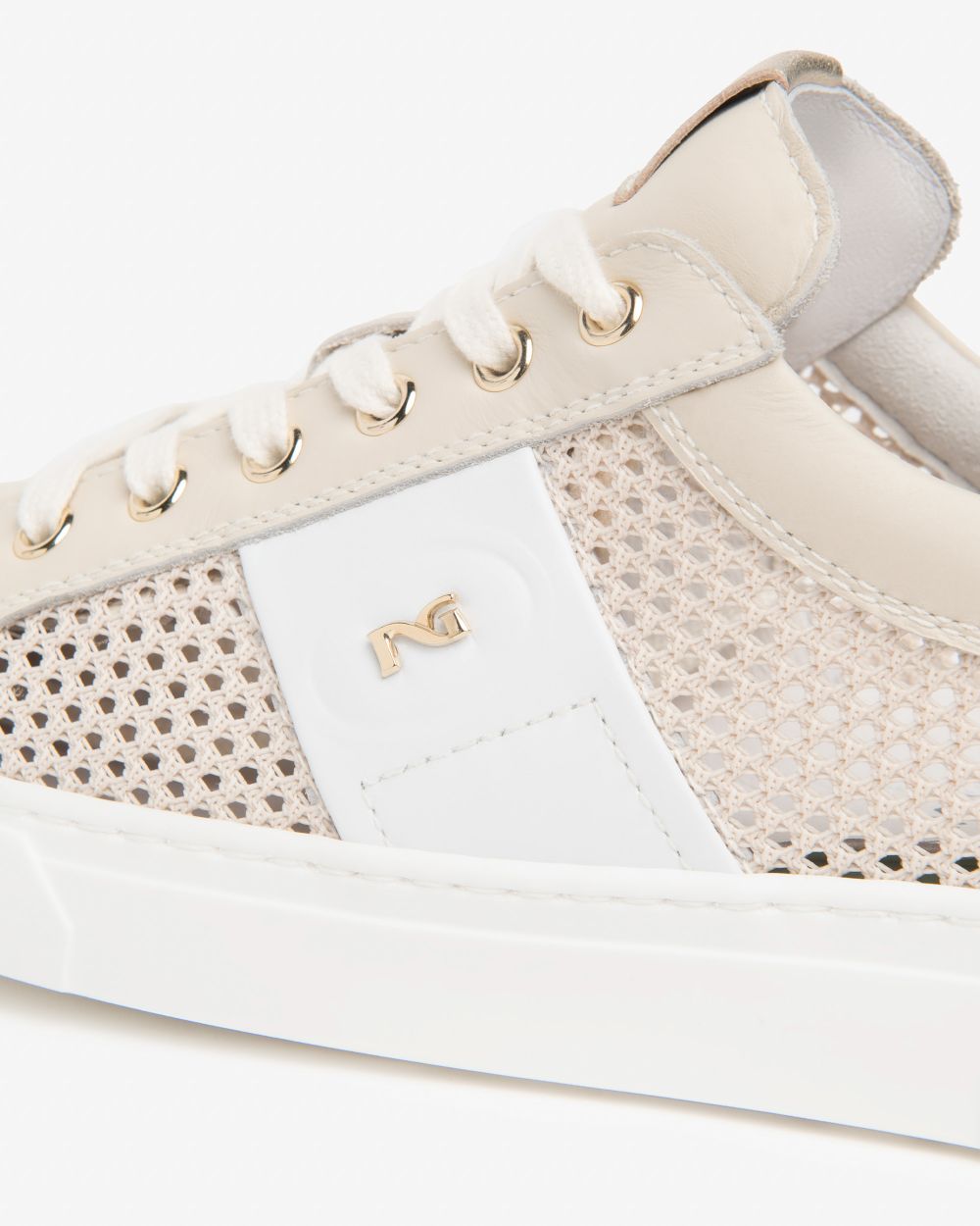 E615250D_710 Sneakers Donna in Pelle e Materiale Tecnico NeroGiardini