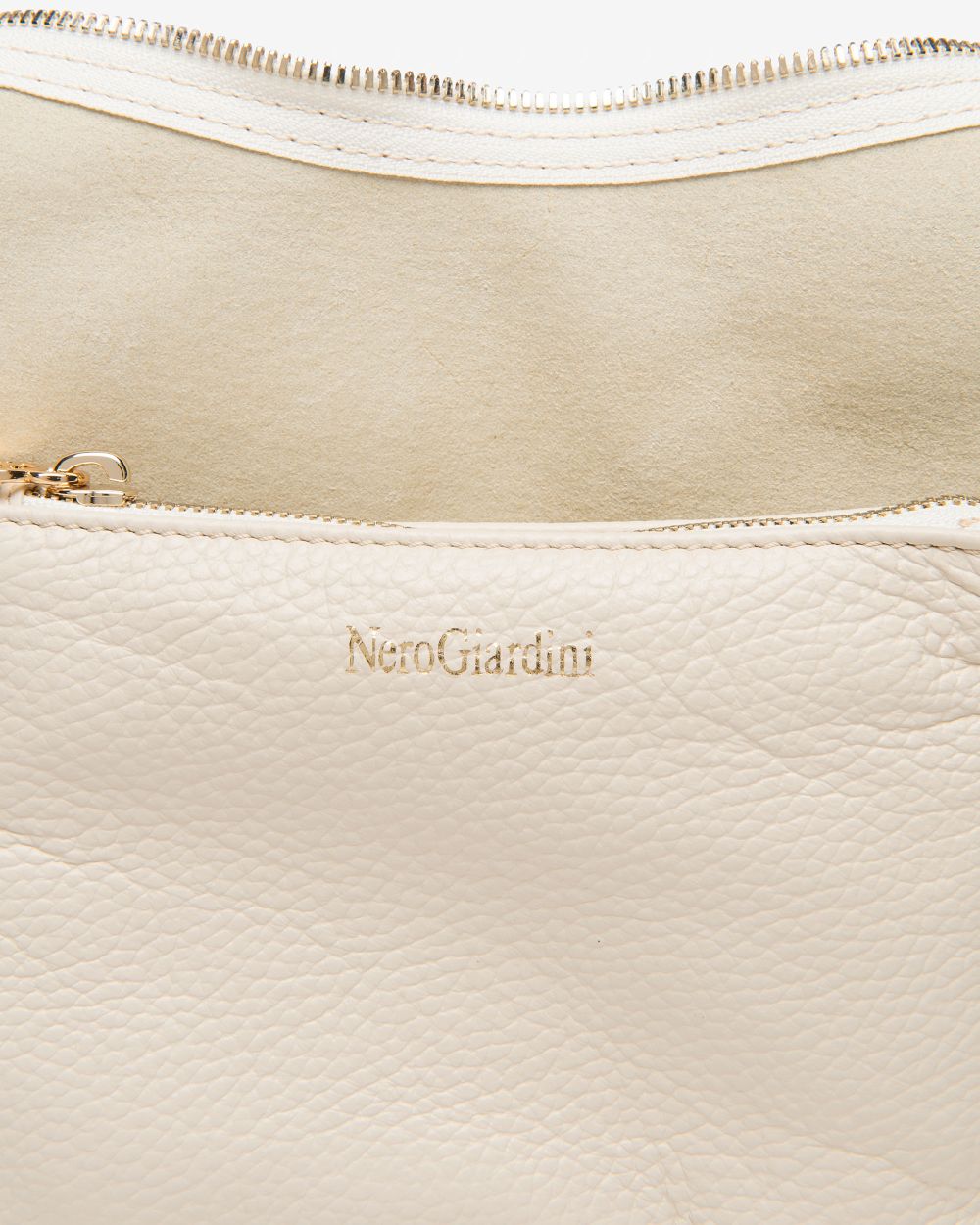 E644143D_704 Borsa Hobo da Donna in Pelle NeroGiardini