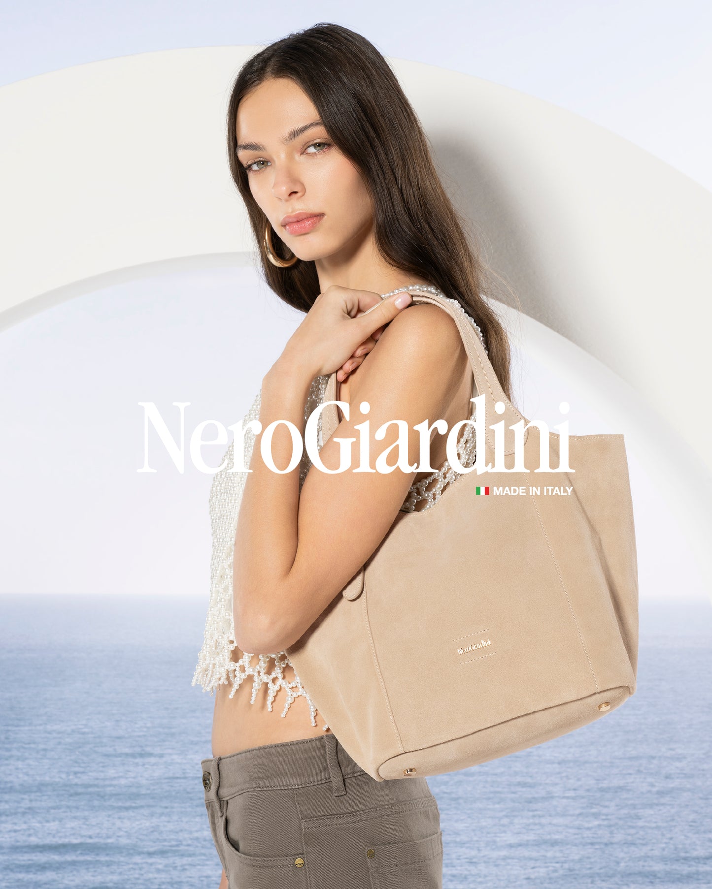 E644145D_421 Borsa a Spalla da Donna in Camoscio NeroGiardini
