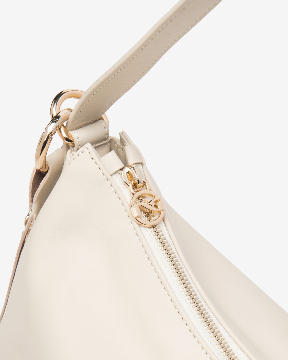 E644153D_704 Borsa Hobo da Donna in Pelle NeroGiardini