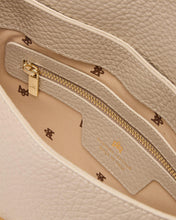 Carica l'immagine nel visualizzatore di Gallery, FLAP BAG PICCOLA CUOIERIA FIORENTINA
