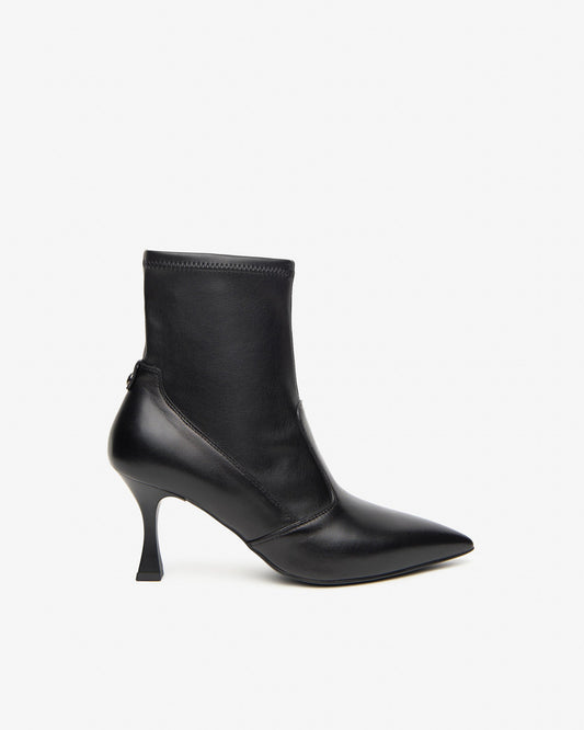 NeroGiardini Collezione premium Stivaletti da donna in pelle e tessuto tecnico I410830DE-100