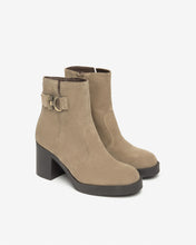 Carica l&#39;immagine nel visualizzatore di Gallery, Art. I513892D/501 Stivaletti Donna in Suede
