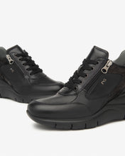 Carica l&#39;immagine nel visualizzatore di Gallery, Art. I514120D/100 Sneakers Donna in Pelle e Materiale Tecnico
