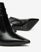 Carica l&#39;immagine nel visualizzatore di Gallery, Art. I514492DE/100 Tronchetti Donna in Pelle
