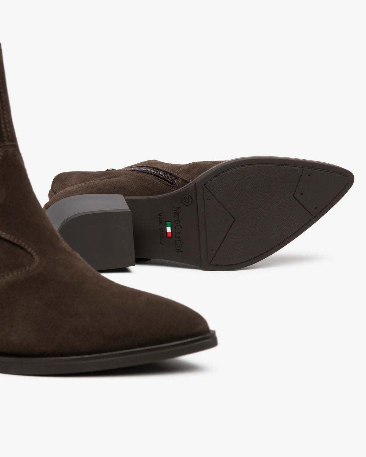 NeroGiardini Stivaletti da donna in camoscio I617120D-300