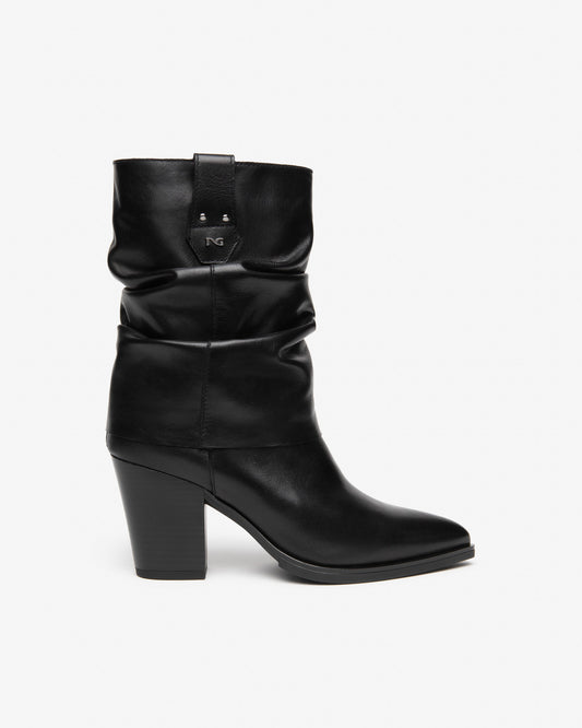 NeroGiardini Stivali da donna in pelle I617146D-100