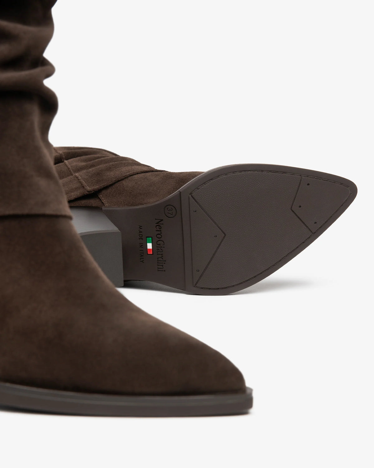 NeroGiardini Stivali da donna in camoscio I617147D-300