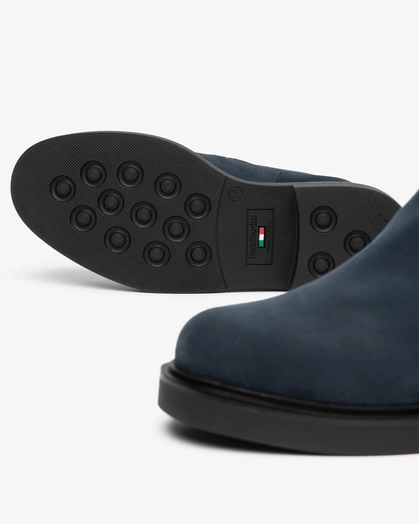 NeroGiardini Stivali Chelsea da donna in camoscio I617190D-207