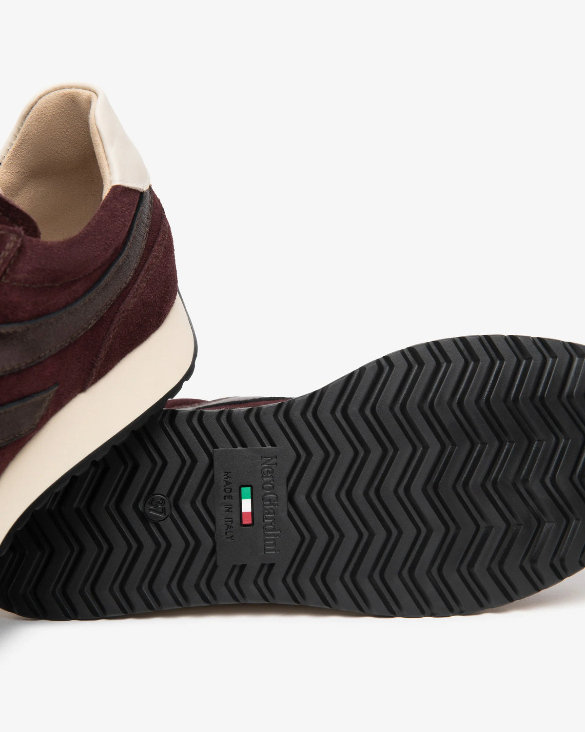 NeroGiardini Sneakers da donna in pelle scamosciata e pelle I617321D-613