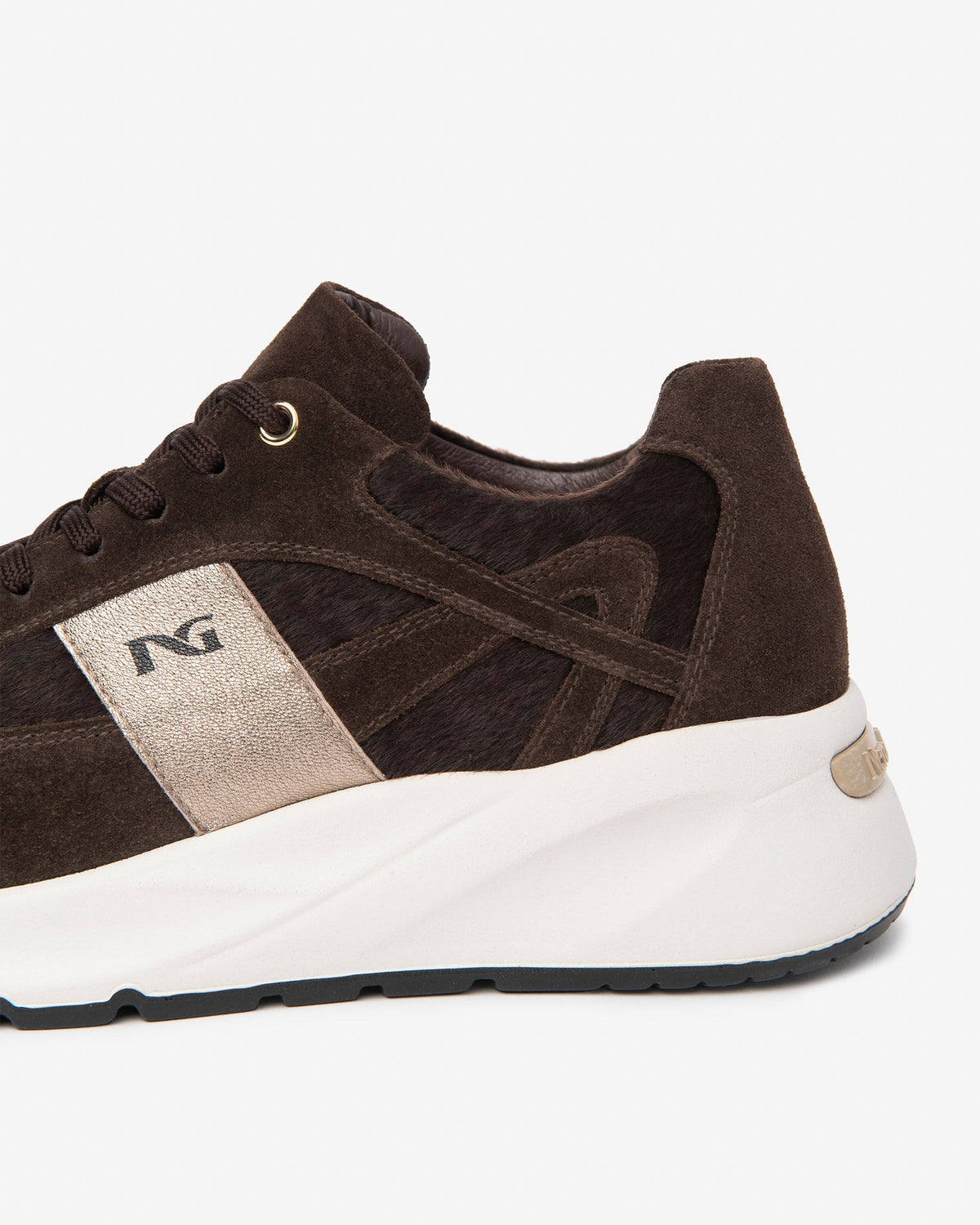 NeroGiardini Sneakers da donna in pelle scamosciata, materiale tecnico e pelle I617383D-300
