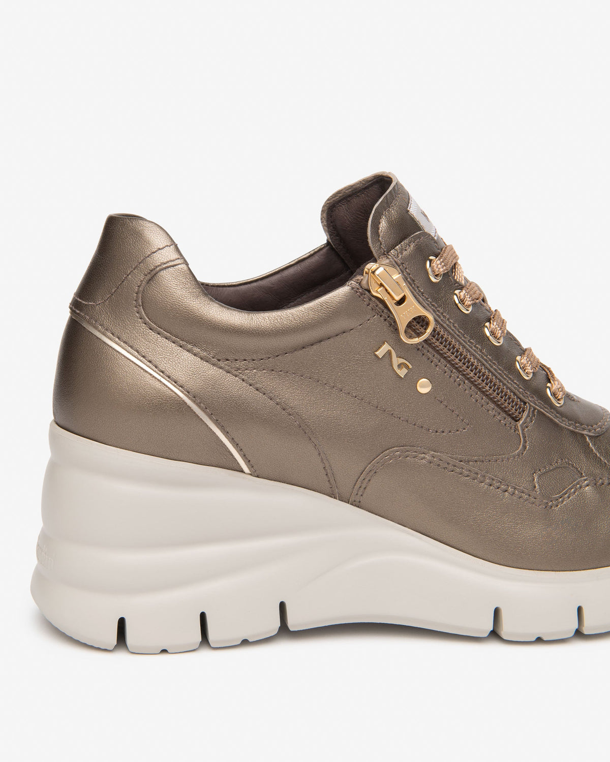 NeroGiardini Sneakers da donna in pelle e tessuto tecnico I617401D-322