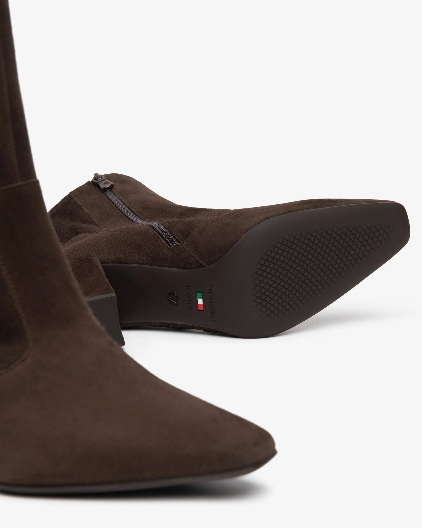 NeroGiardini Stivaletti da donna in pelle scamosciata e materiale tecnico I617644DE-300