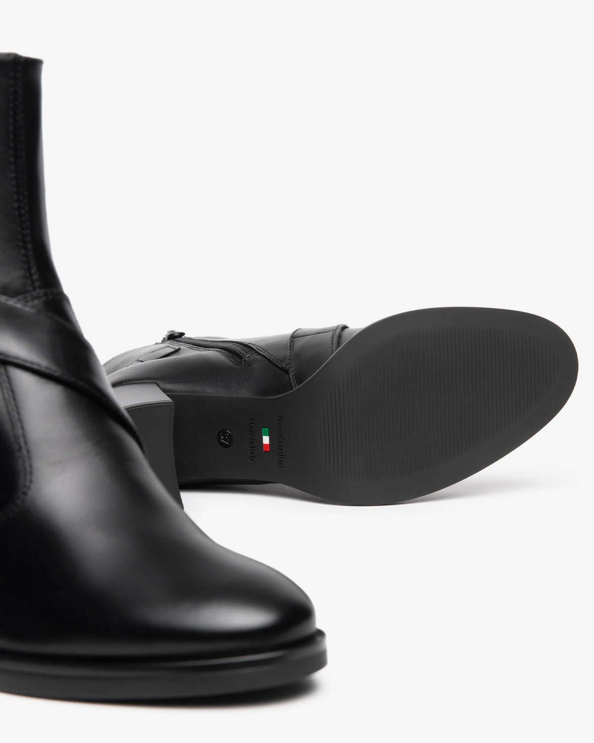 NeroGiardini Stivaletti da donna in pelle I617700D-100