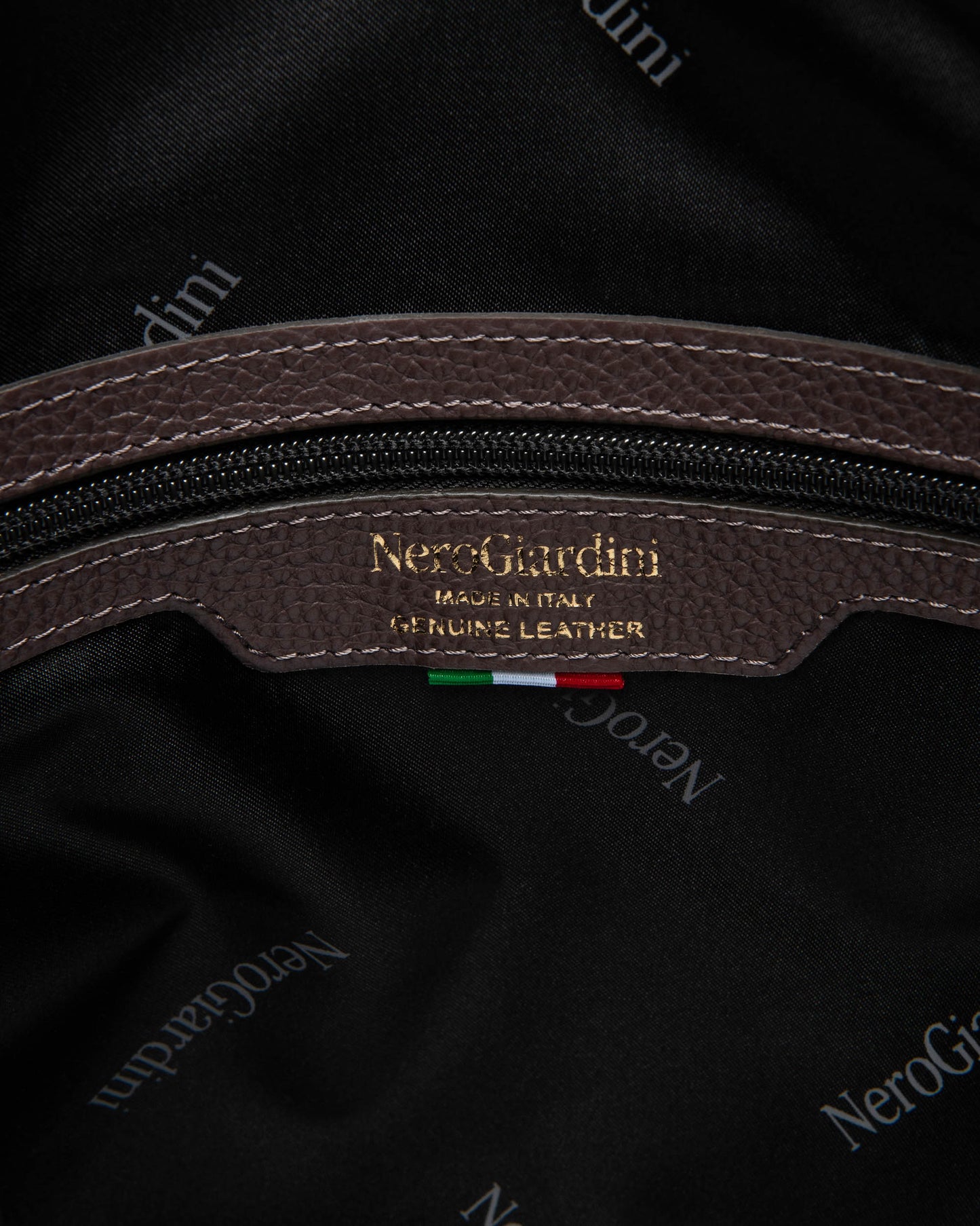 NeroGiardini Borsa a tracolla da donna in pelle Testa Moro