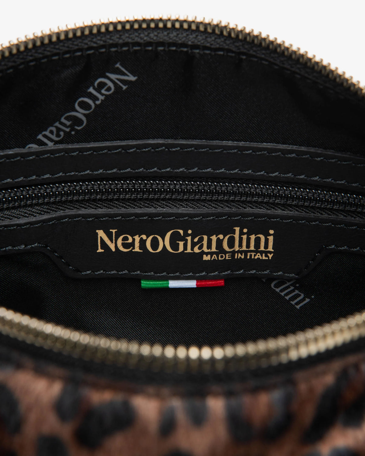 NeroGiardini Borsa a tracolla da donna in pelle e materiale tecnico Caffe