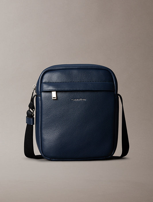 Borsa reporter micro martellata Calvin Klein Blue Nights