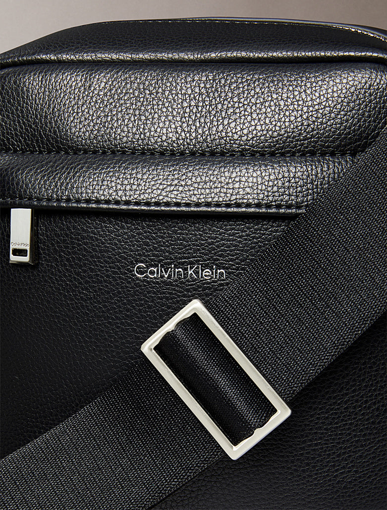 Borsa reporter micro martellata Calvin Klein Black