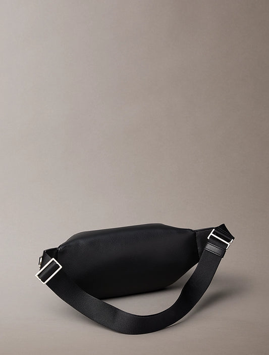 Marsupio in pelle micro martellata Calvin Klein black